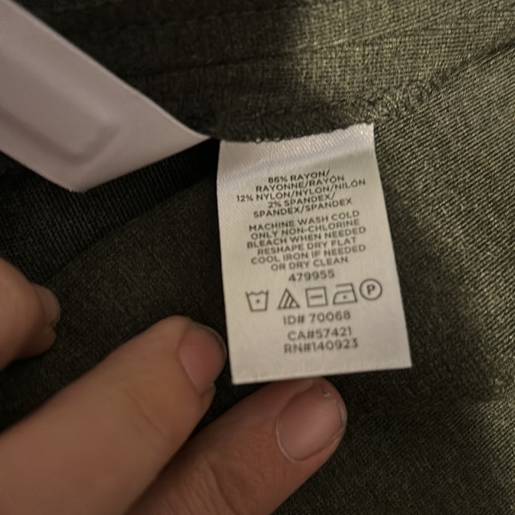 NWT Green LOFT wrap skirt - Picture 4 of 6